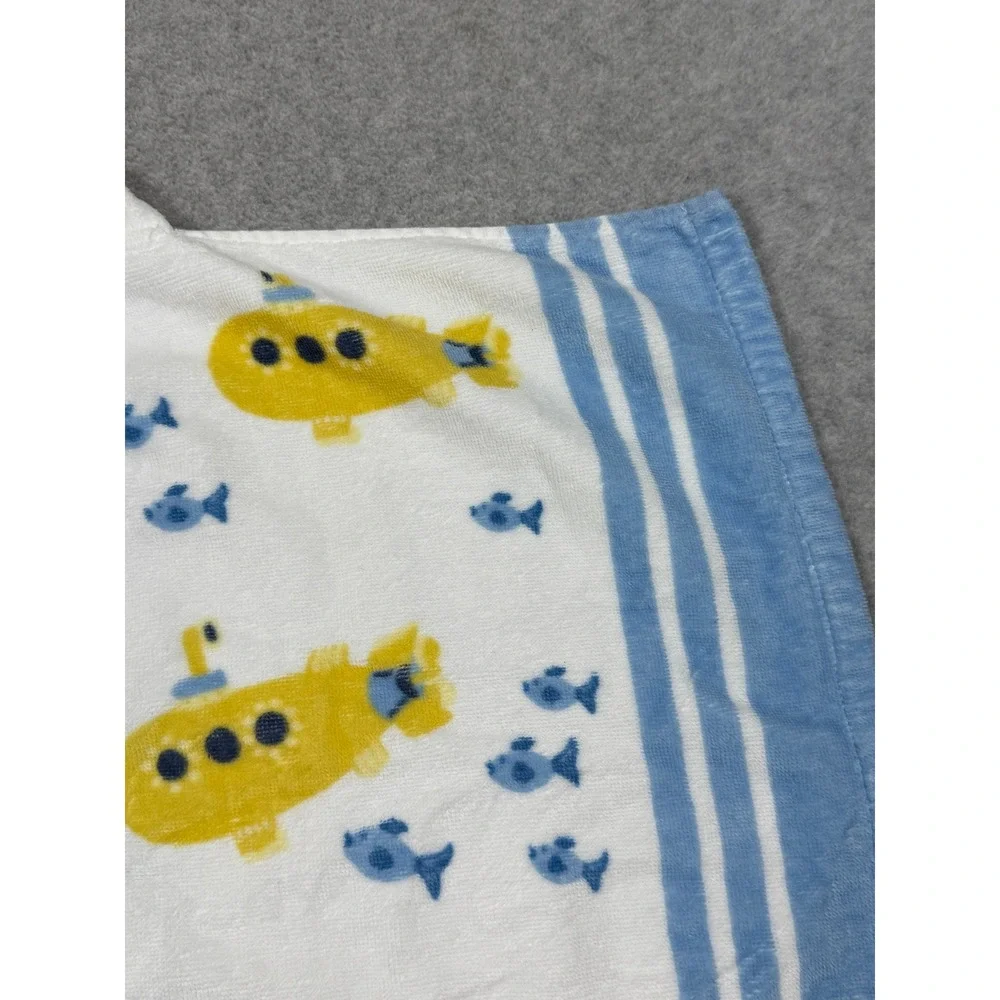 Pottery Barn Kids Yellow Submarine Hooded Beach Towel Blue Fish 100% Cotton